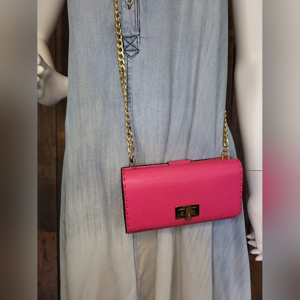 Fendi Peekaboo Selleria Pink Wallet - Picture 1 of 15